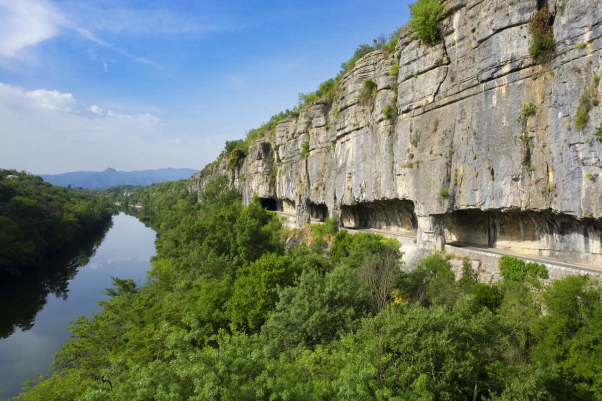 Zamek Mirów – zwiedzanie i cennik atrakcji w Jura