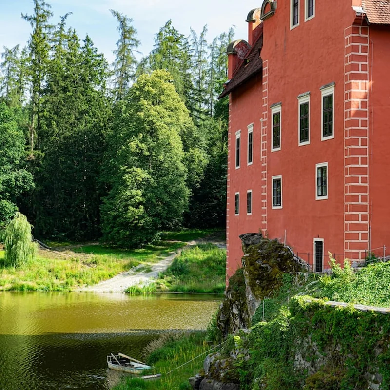 Wdzydze atrakcje – co warto zobaczyć w Kaszubskim Parku?